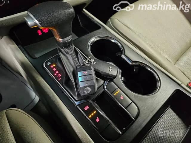 Kia Carnival III 2.2d AT