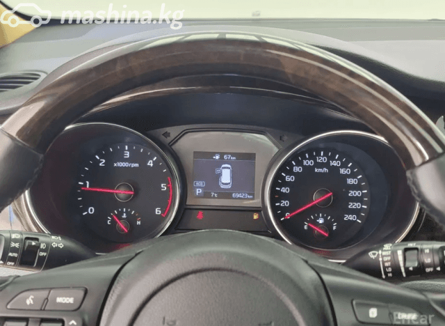 Kia Carnival III 2.2d AT