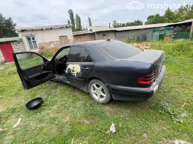 Mercedes-Benz E-Класс II (W210, S210) Рестайлинг 220 2.2d AT