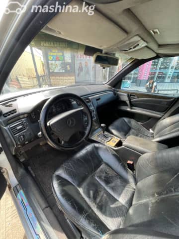 Mercedes-Benz E-Класс II (W210, S210) 280 2.8 AT