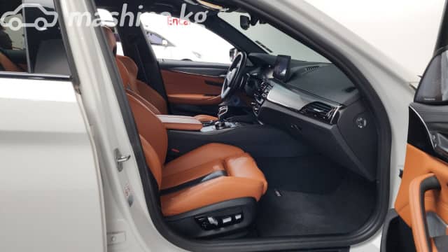 BMW M5 VI (F90) Рестайлинг Competition 4.4 AT 4WD
