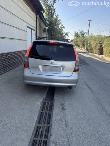 Mitsubishi Grandis 2.4 AT