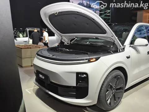 LiXiang L6 1.5hyb AT 4WD