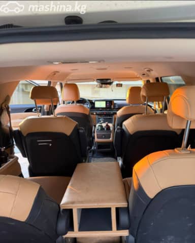 Kia Carnival IV 2.2d AT