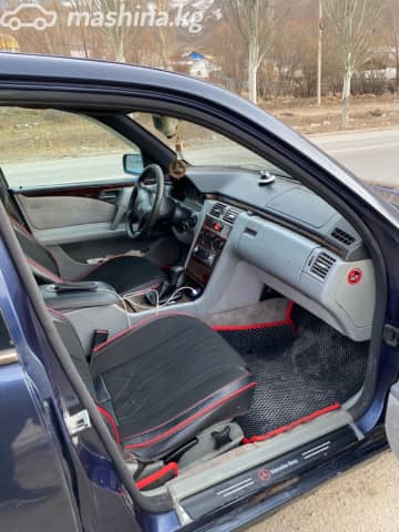 Mercedes-Benz E-Класс II (W210, S210) 280 2.8 MT