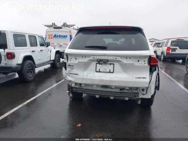 Toyota Grand Highlander 2.5hyb CVT 4WD