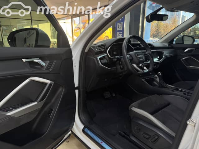 Audi Q3 II (F3) 35 TFSI 1.4 AMT