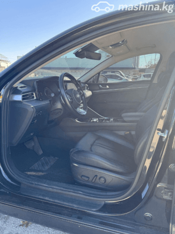 Kia K5 III 2.0hyb AT