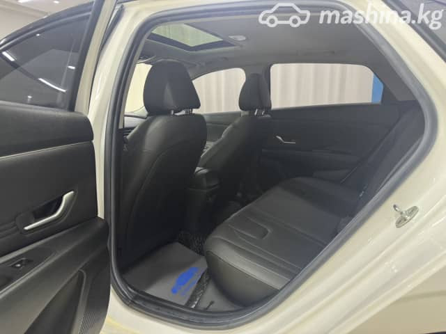 Hyundai Elantra VII (CN7) 1.6 AT