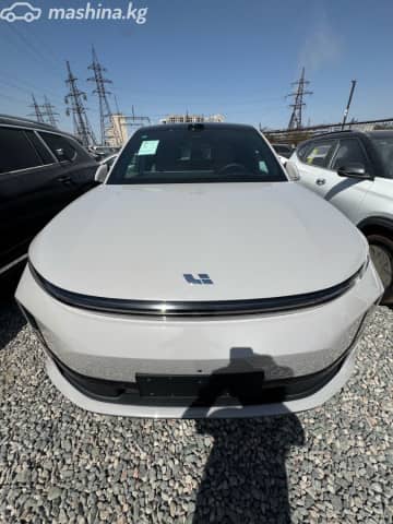 LiXiang L6 1.5hyb AT 4WD