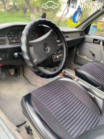 Mercedes-Benz W124 320 3.2 MT 4WD