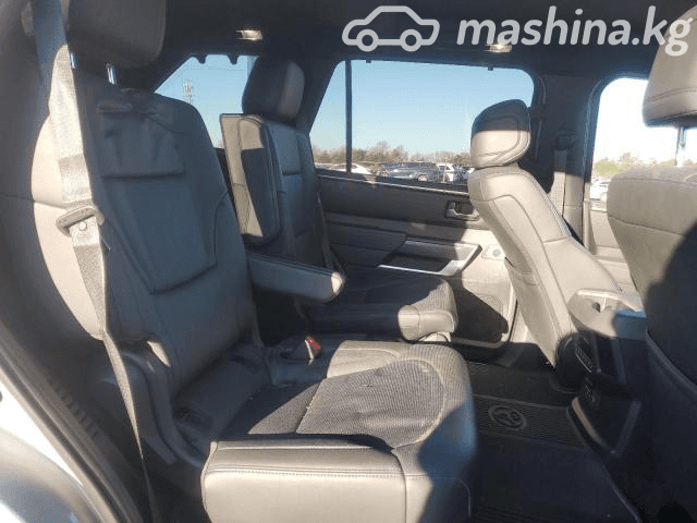 Toyota Sequoia III 3.5hyb AT 4WD