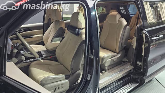 Kia Carnival IV 2.2d AT