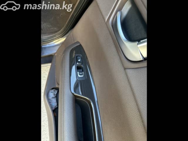 Kia K5 II 2.0 AT