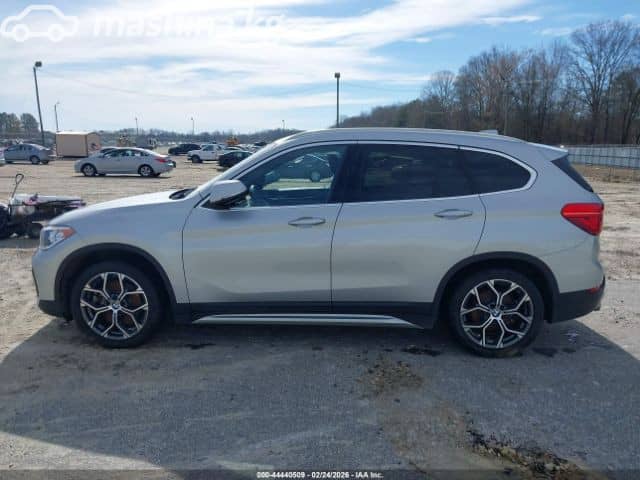 BMW X1 II (F48) Рестайлинг 28i xDrive 2.0 AT 4WD