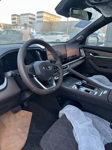 Geely Monjaro I Рестайлинг 2.0 AT