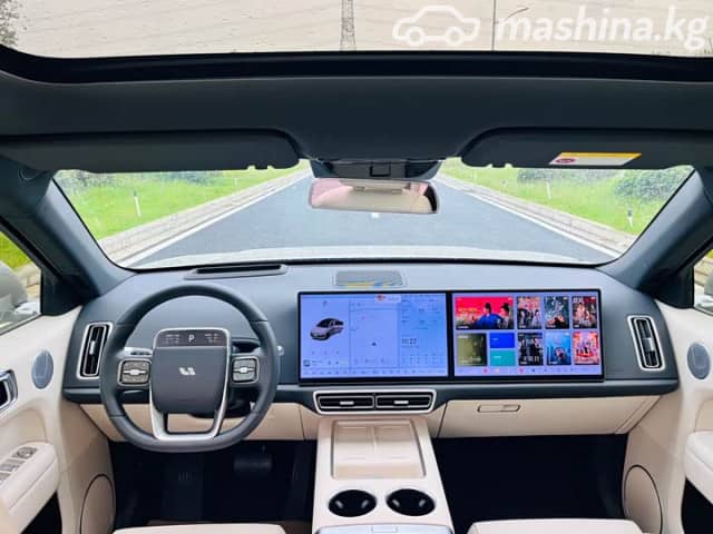 LiXiang L6 1.5hyb AT 4WD