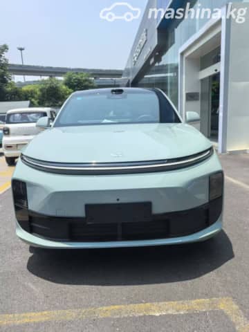 LiXiang L6 1.5hyb AT 4WD