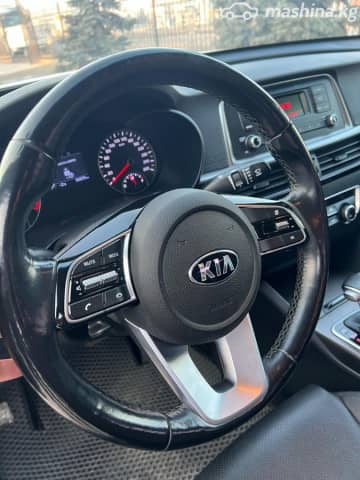 Kia K5 II 2.0 AT