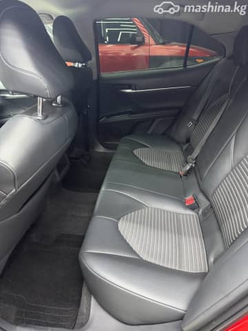 Toyota Camry VIII (XV70) 2.5 AT