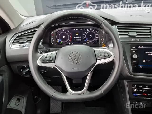 Volkswagen Tiguan II Рестайлинг 2.0d AMT 4WD