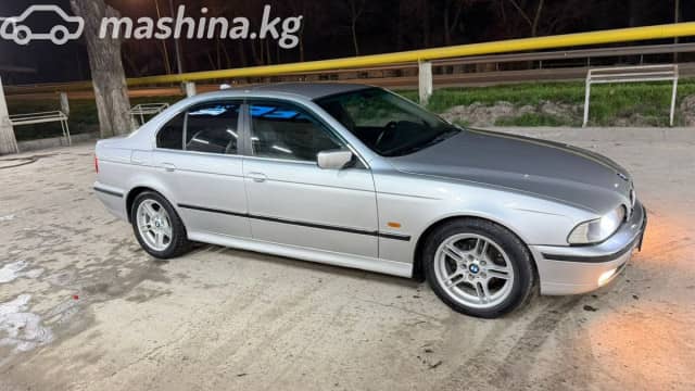 BMW 5 серии IV (E39) Рестайлинг 520i 2.2 MT