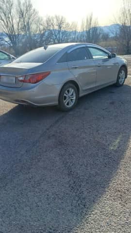 Hyundai Sonata VI (YF) 2.0 AT