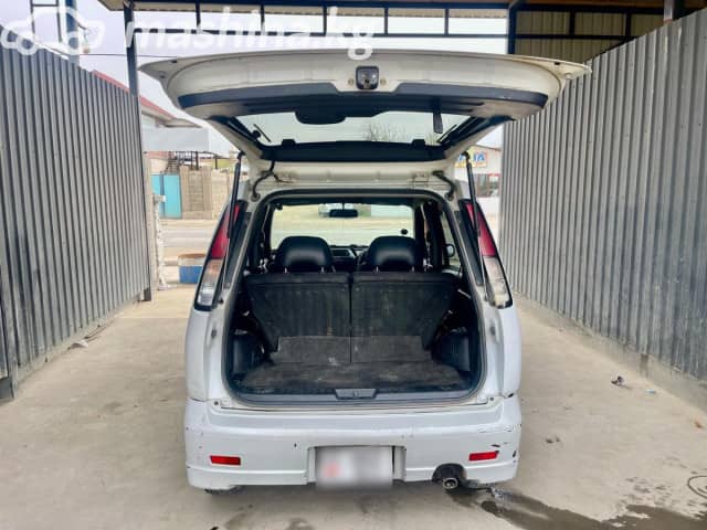 Nissan Cube I (Z10) 1.4 AT