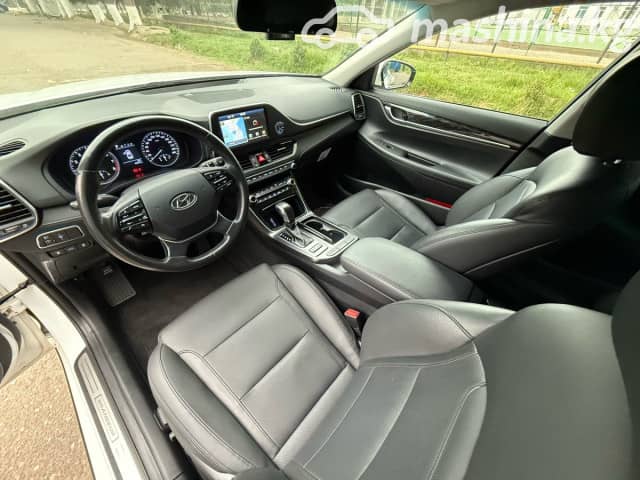 Hyundai Grandeur VI 3.0 AT