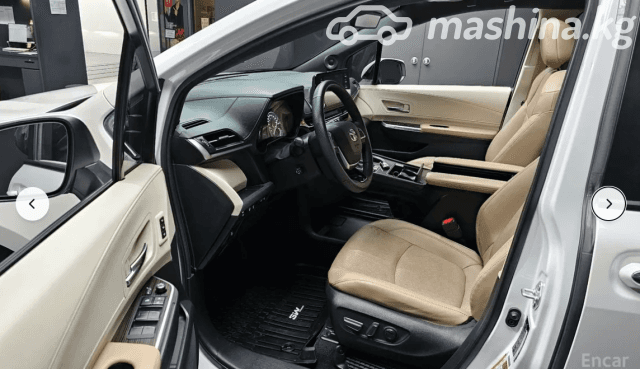 Toyota Sienna IV 2.5hyb AT