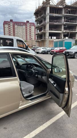 Toyota Opa I 1.8 AT
