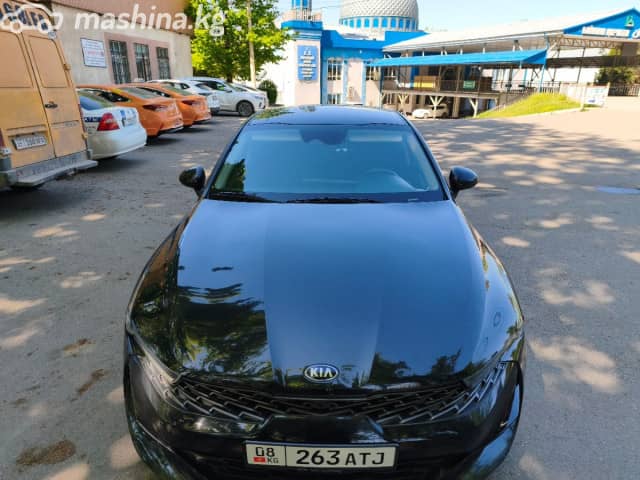 Kia K5 III 1.6 AT