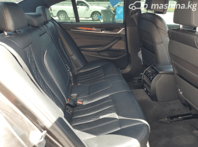 BMW 5 серии VII (G30/G31) M550i xDrive 4.4 AT 4WD