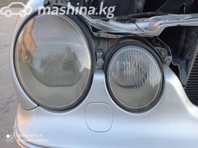 Mercedes-Benz E-Класс II (W210, S210) Рестайлинг 240 2.6 MT