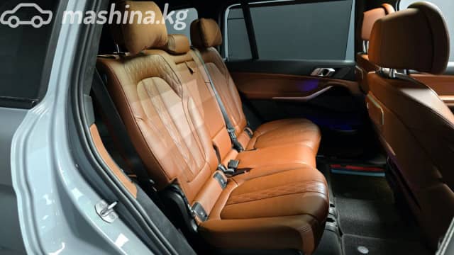 BMW X7 I (G07) Рестайлинг 40i 3.0 AT 4WD