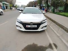 Honda Accord X 2.0hyb CVT