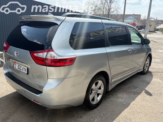 Toyota Sienna III Рестайлинг 2 3.5 AT 4WD