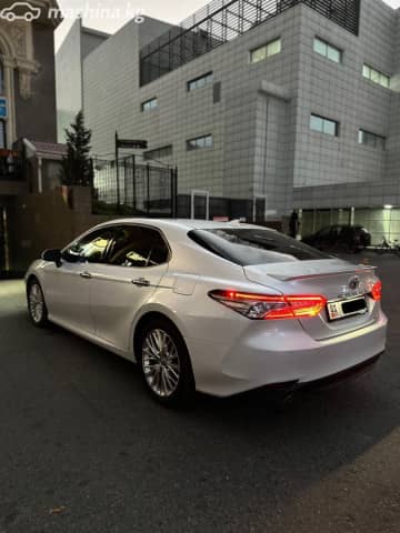 Toyota Camry VIII (XV70) 3.5 AT