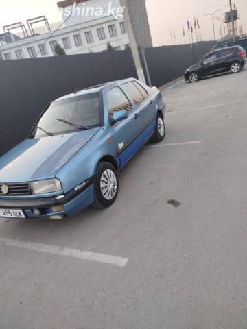 Volkswagen Vento 1.8 MT