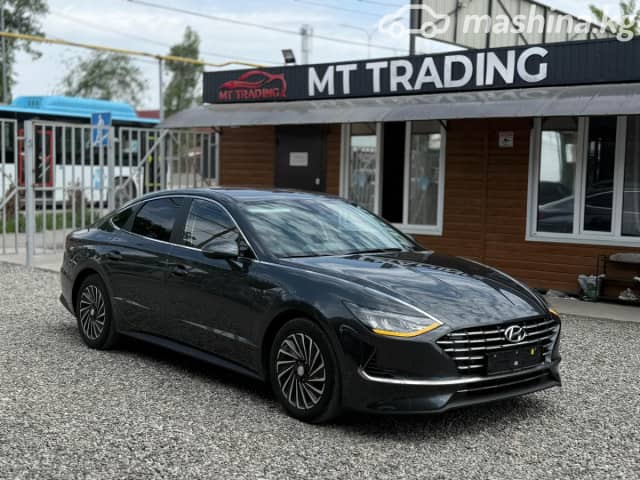 Hyundai Sonata VIII (DN8) 2.0hyb AT