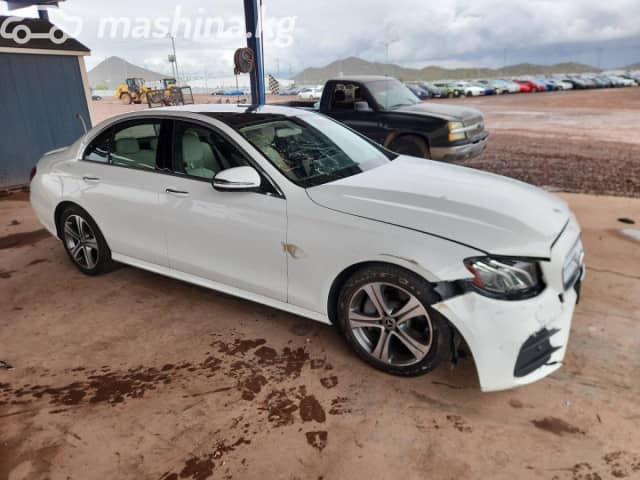 Mercedes-Benz E-Класс V (W213, S213, C238) 300 2.0 AT