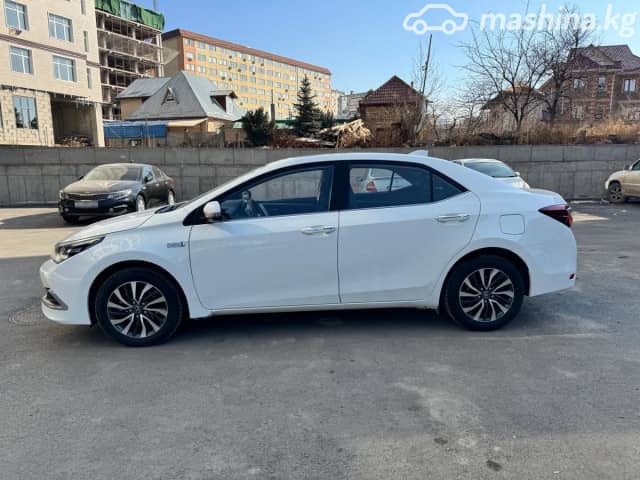 Toyota Corolla XI (E160, E170, E180) Рестайлинг 1 1.8hyb CVT