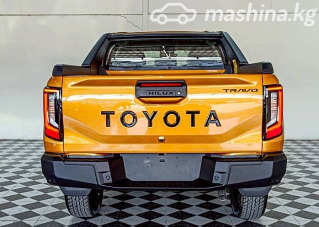 Toyota Hilux VIII Рестайлинг 2.8d AT 4WD