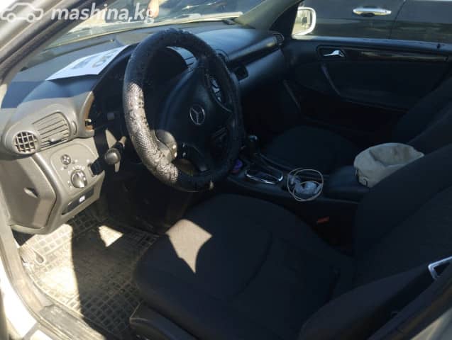 Mercedes-Benz C-Класс II (W203) 200 2.0 AT