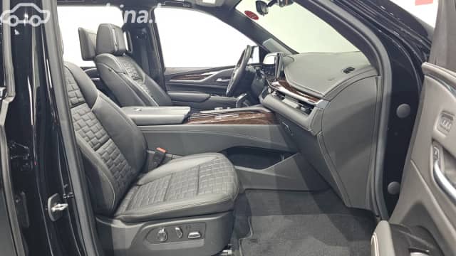 Cadillac Escalade V ESV 6.2 AT 4WD