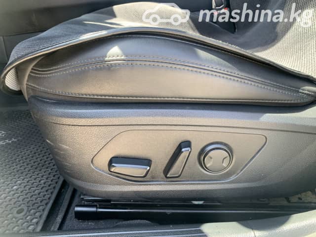 Kia K5 III 2.0 AT