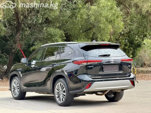 Toyota Highlander IV (U70) 2.4 AT