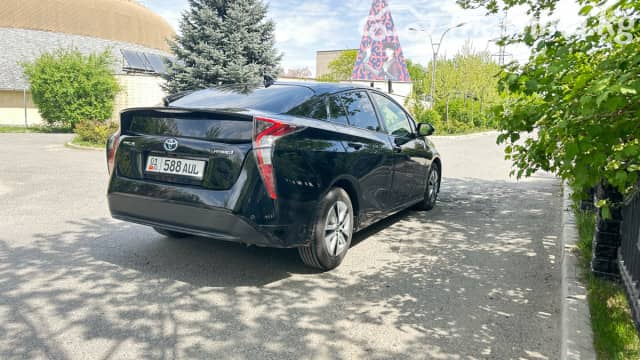 Toyota Prius IV Рестайлинг (XW50) 1.8hyb AT