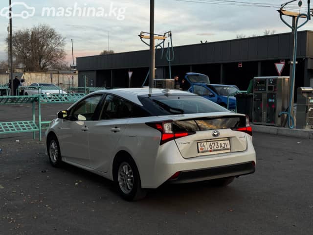 Toyota Prius IV Рестайлинг (XW50) 1.8hyb AT
