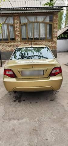Daewoo Nexia I Рестайлинг 1.6 MT